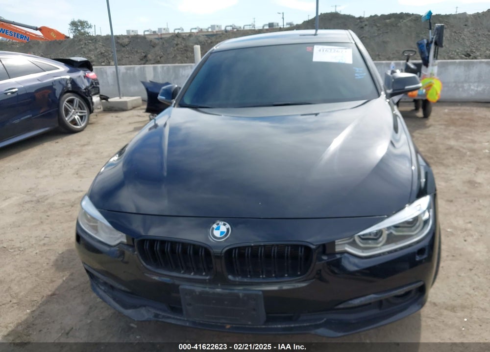 2018 BMW 320 VIN: WBA8E1G52JNU90471