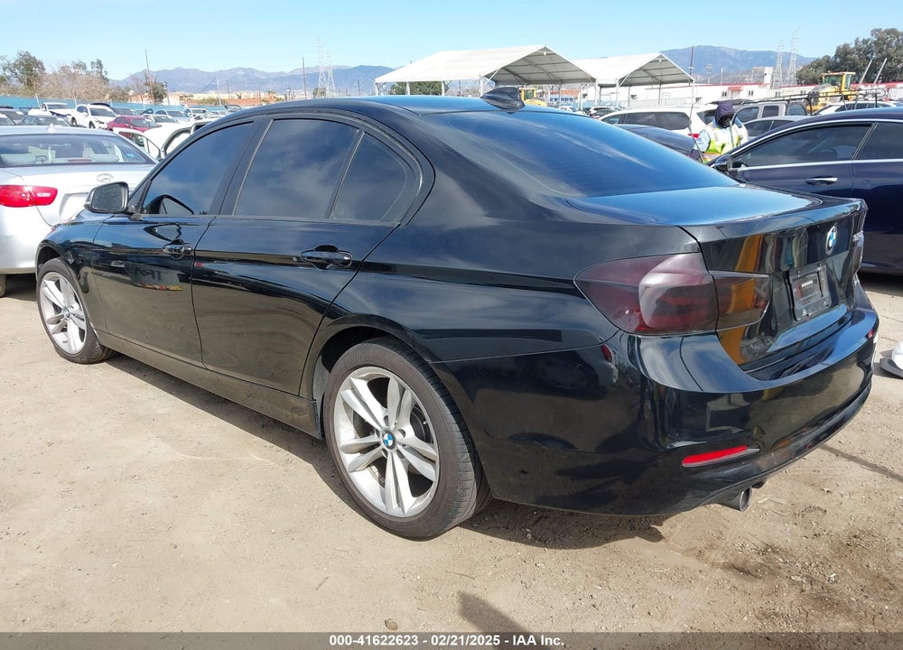 2018 BMW 320 VIN: WBA8E1G52JNU90471