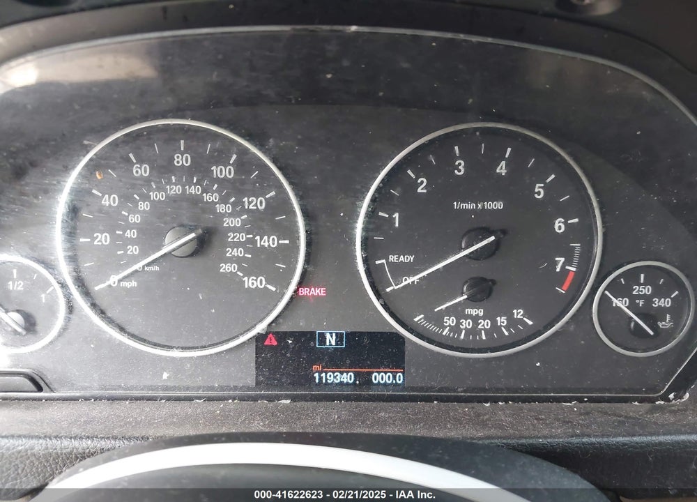 2018 BMW 320 VIN: WBA8E1G52JNU90471