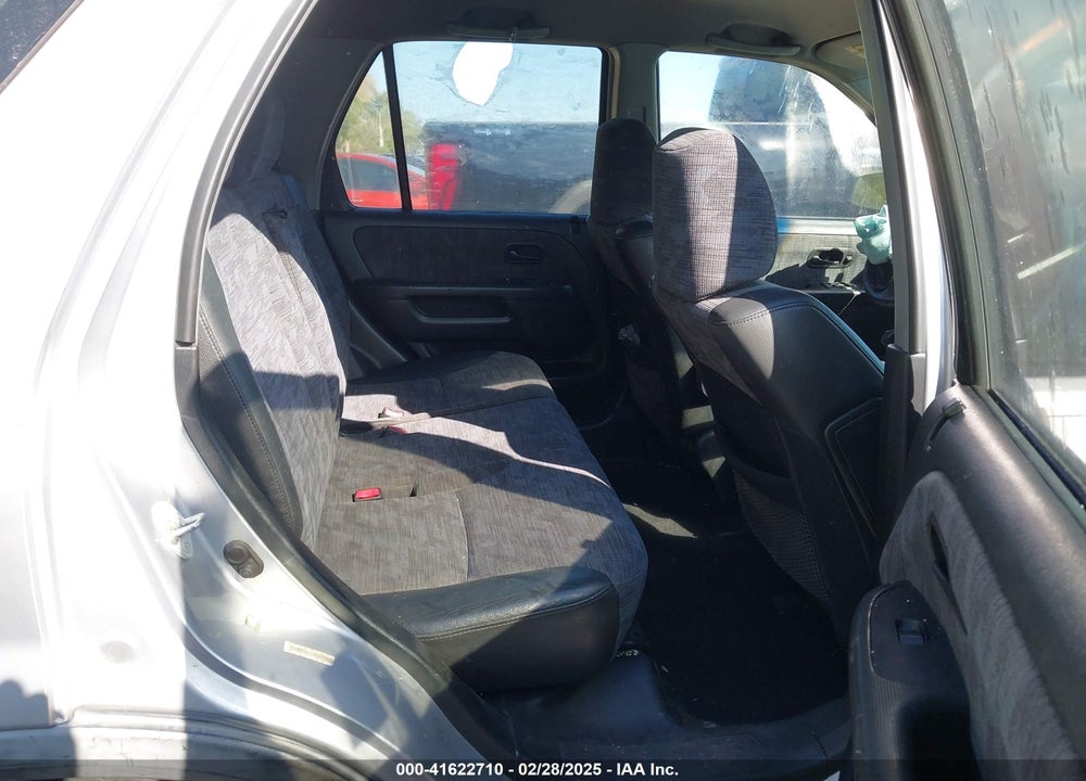 2004 HONDA CR-V LX VIN: JHLRD68584C013987