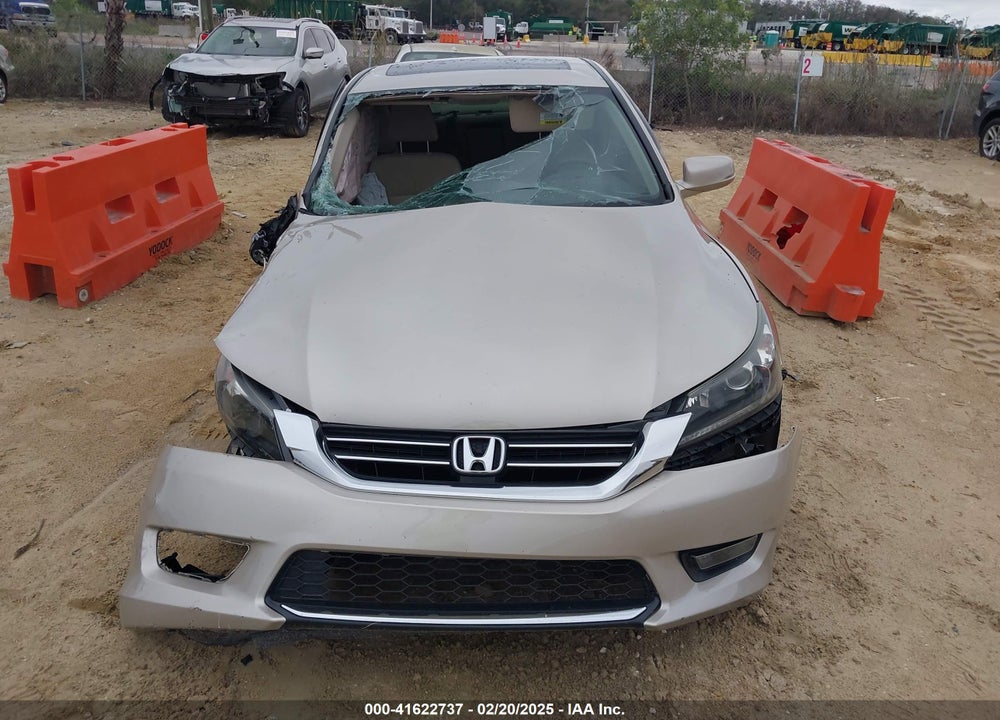 2015 HONDA ACCORD EX VIN: 1HGCR2F71FA097104