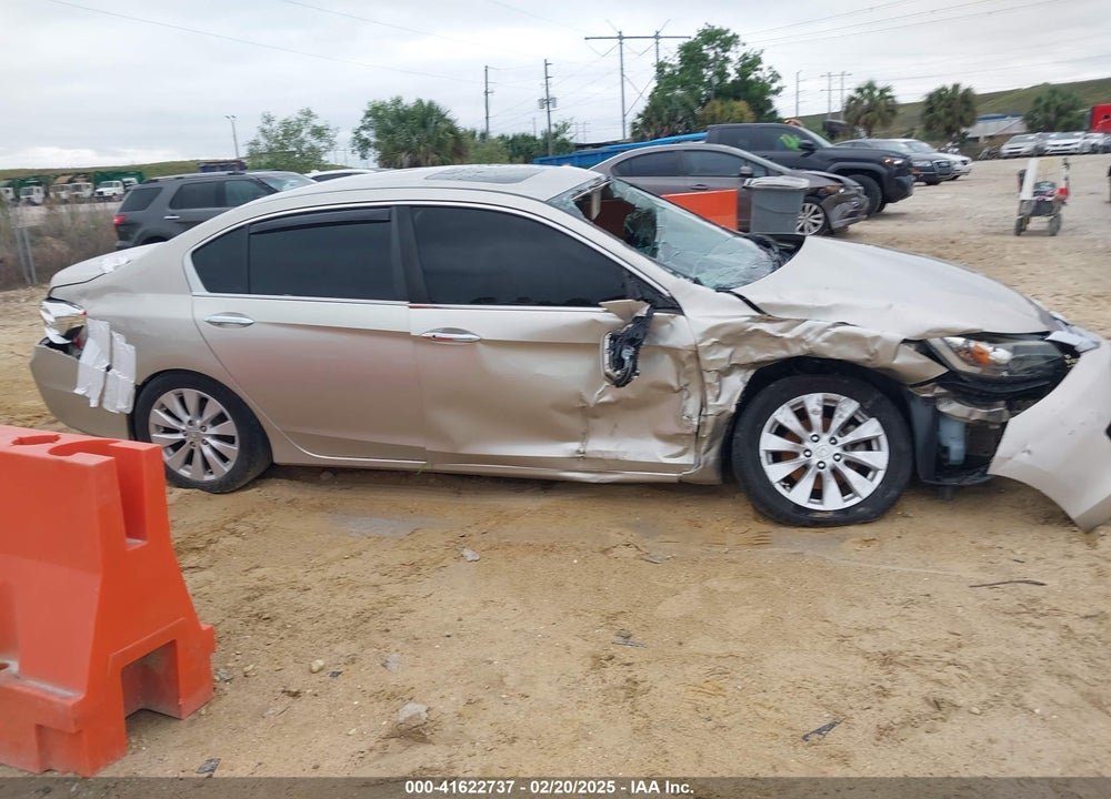 2015 HONDA ACCORD EX VIN: 1HGCR2F71FA097104