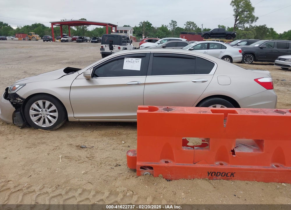 2015 HONDA ACCORD EX VIN: 1HGCR2F71FA097104