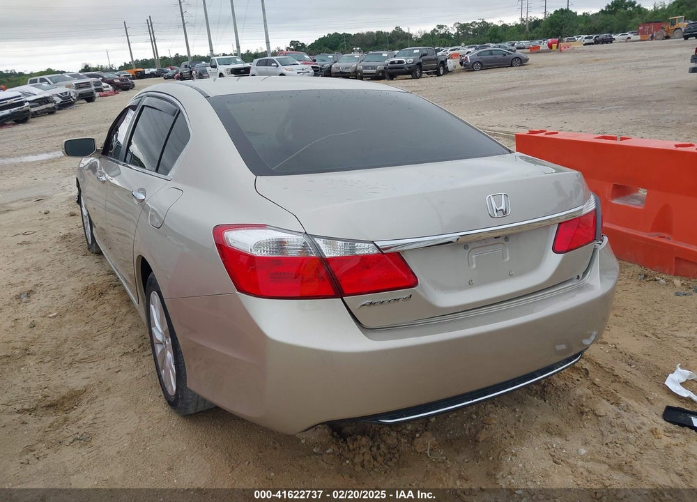 2015 HONDA ACCORD EX VIN: 1HGCR2F71FA097104