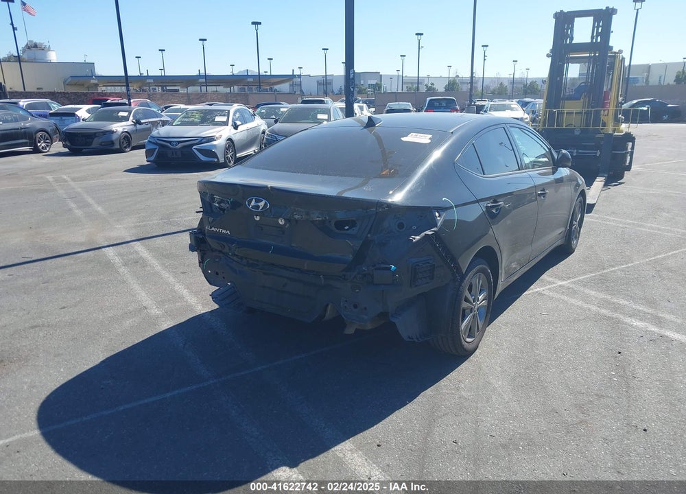 2018 HYUNDAI ELANTRA SEL VIN: 5NPD84LF5JH329539