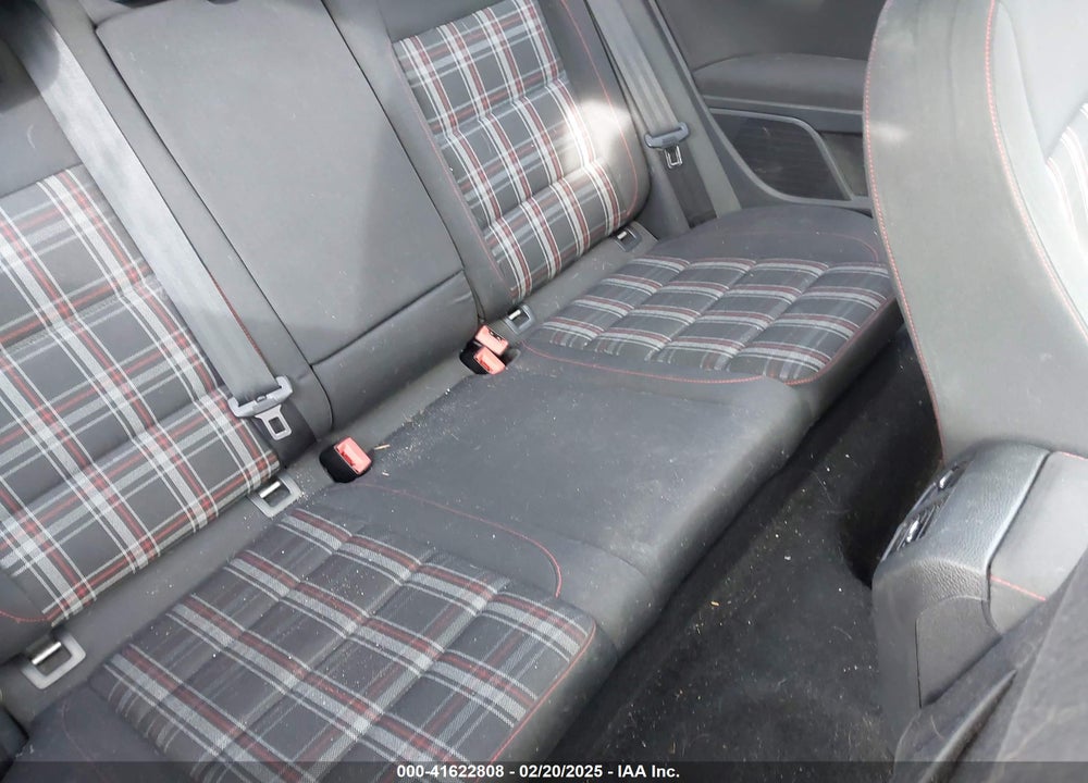 2010 VOLKSWAGEN GTI VIN: WVWFD7AJ6AW229800