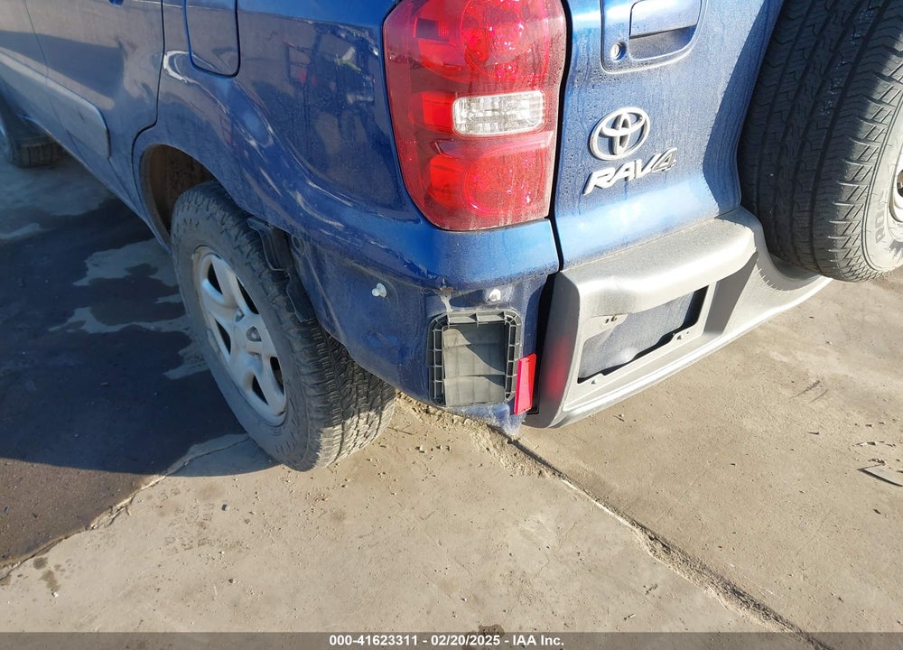 2004 TOYOTA RAV4 VIN: JTEGD20V540029683
