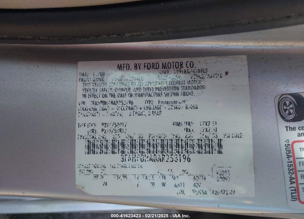2010 FORD FUSION VIN: 3FAHP0HA8AR253196