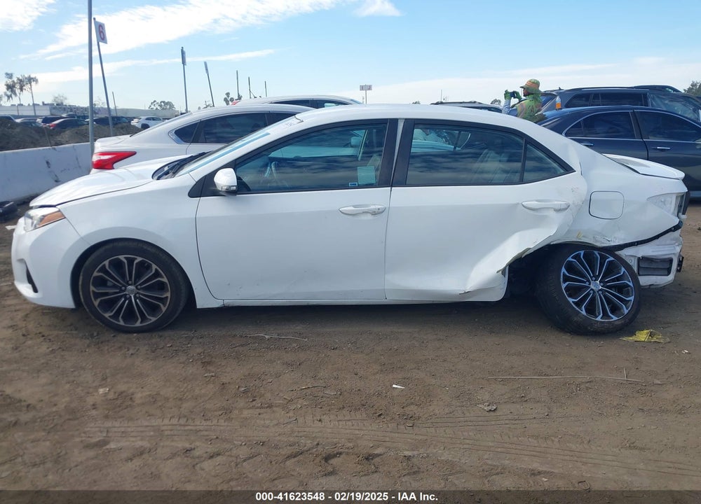 2015 TOYOTA COROLLA VIN: 5YFBURHE0FP320225