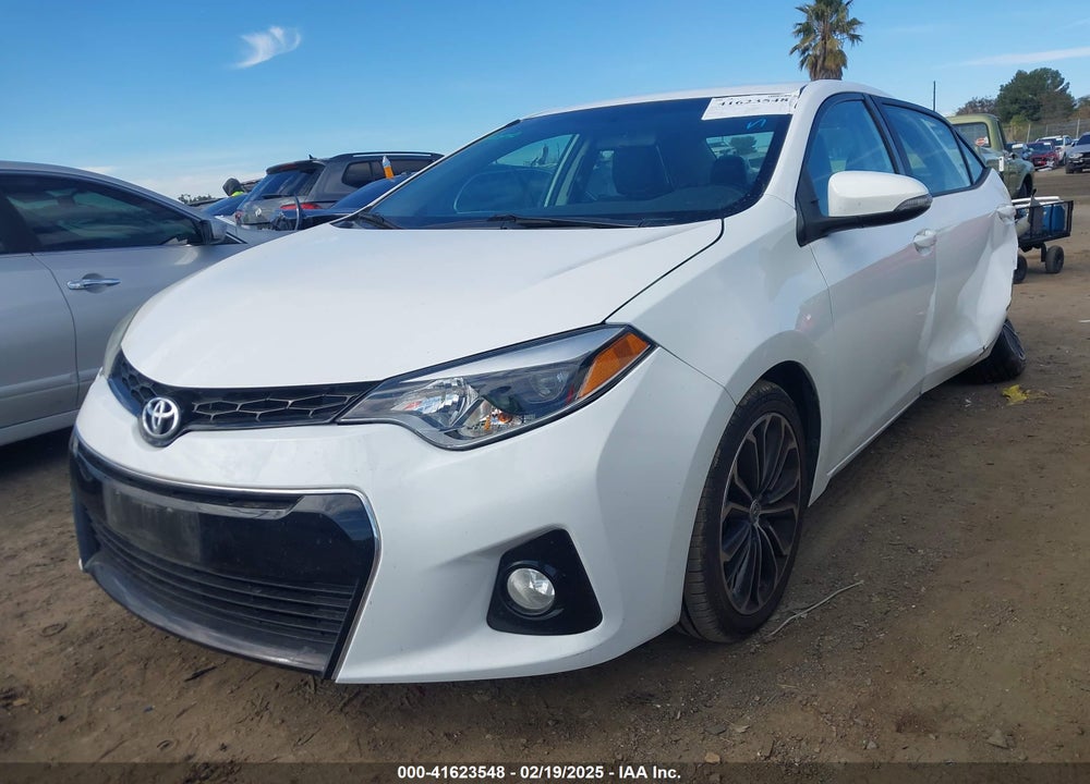 2015 TOYOTA COROLLA VIN: 5YFBURHE0FP320225