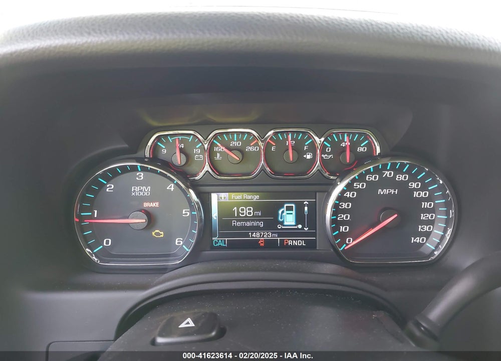 2018 CHEVROLET SUBURBAN LT VIN: 1GNSKHKC4JR130845