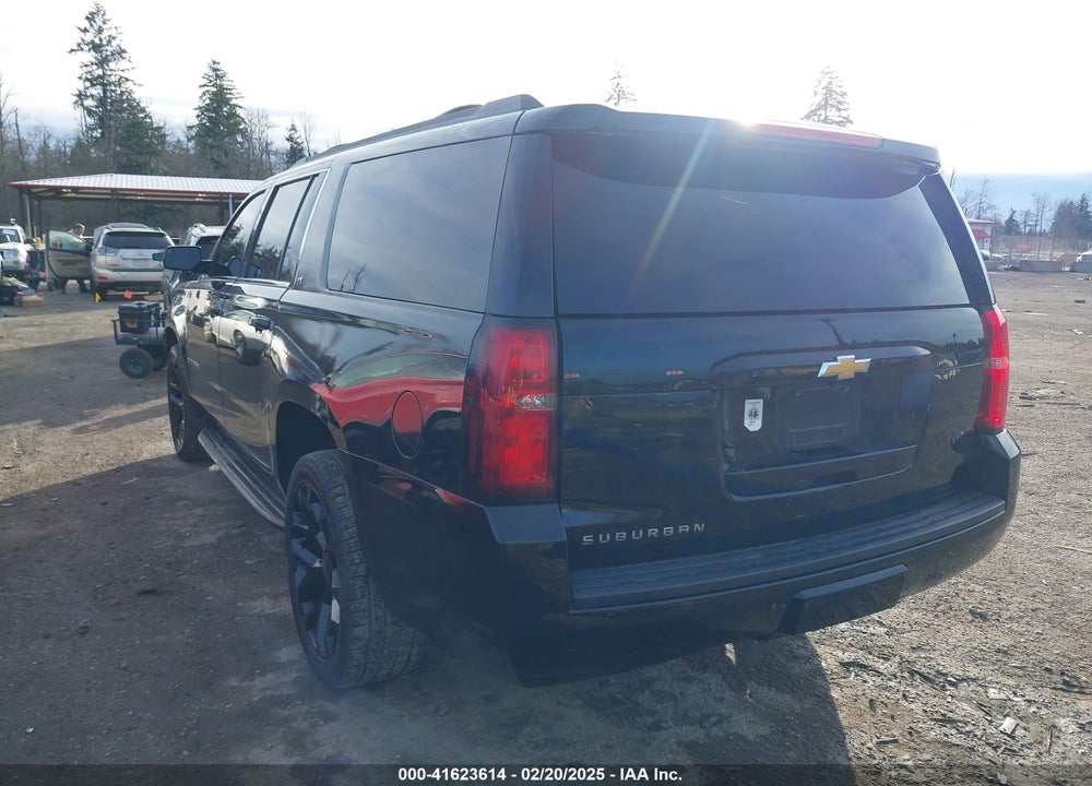 2018 CHEVROLET SUBURBAN LT VIN: 1GNSKHKC4JR130845