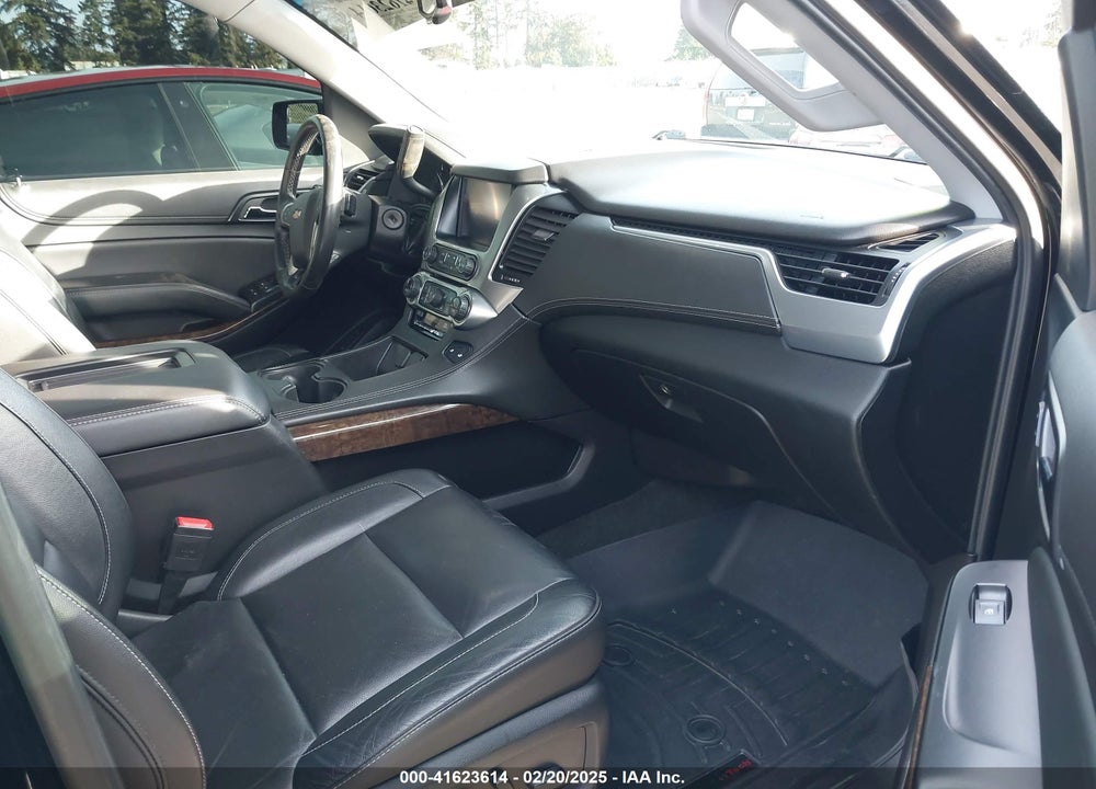 2018 CHEVROLET SUBURBAN LT VIN: 1GNSKHKC4JR130845