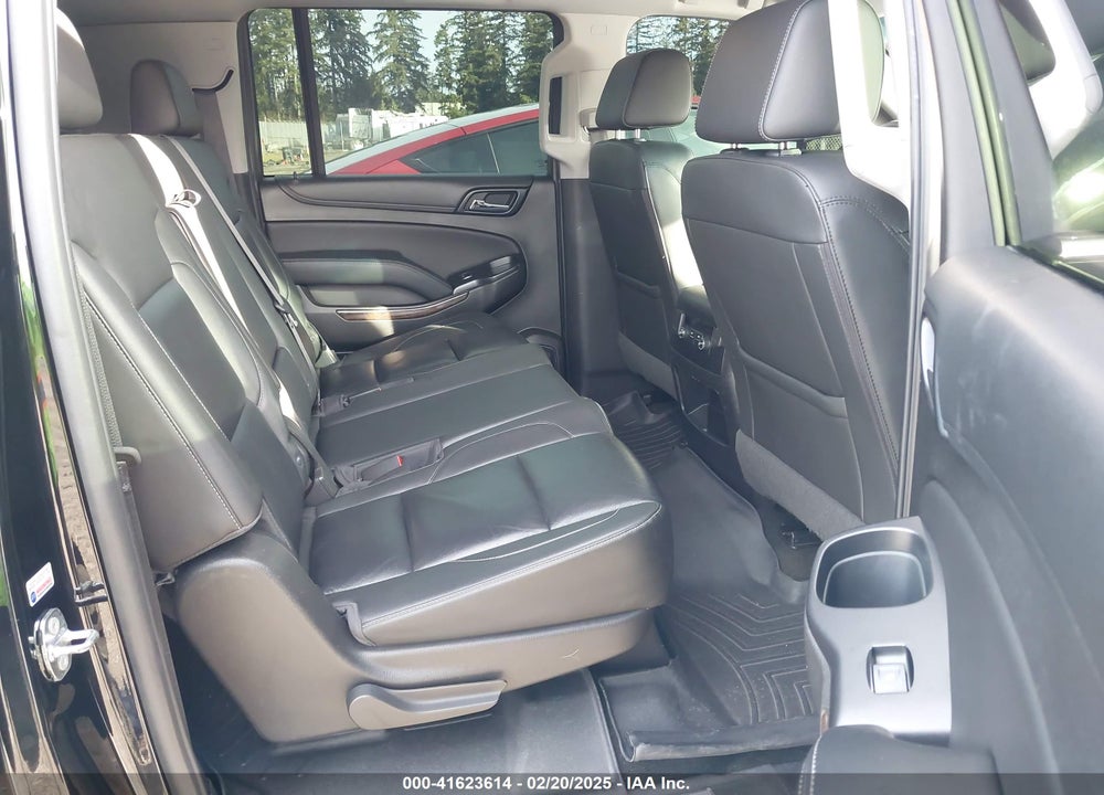 2018 CHEVROLET SUBURBAN LT VIN: 1GNSKHKC4JR130845