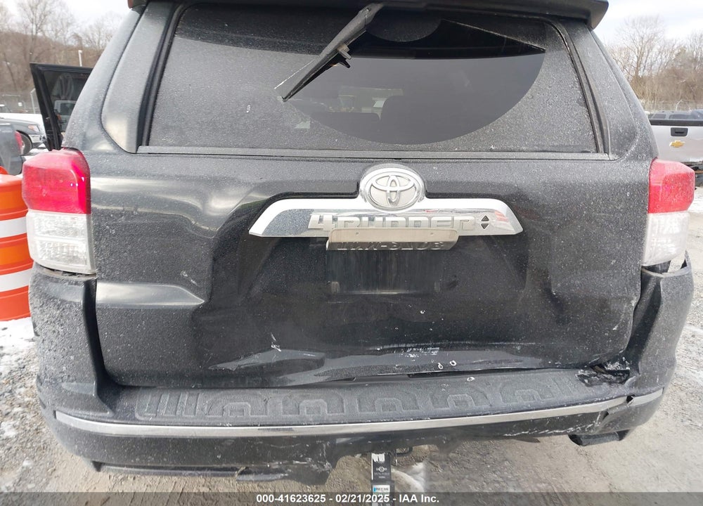2011 TOYOTA 4RUNNER LIMITED V6 VIN: JTEZU5JR5B5015956