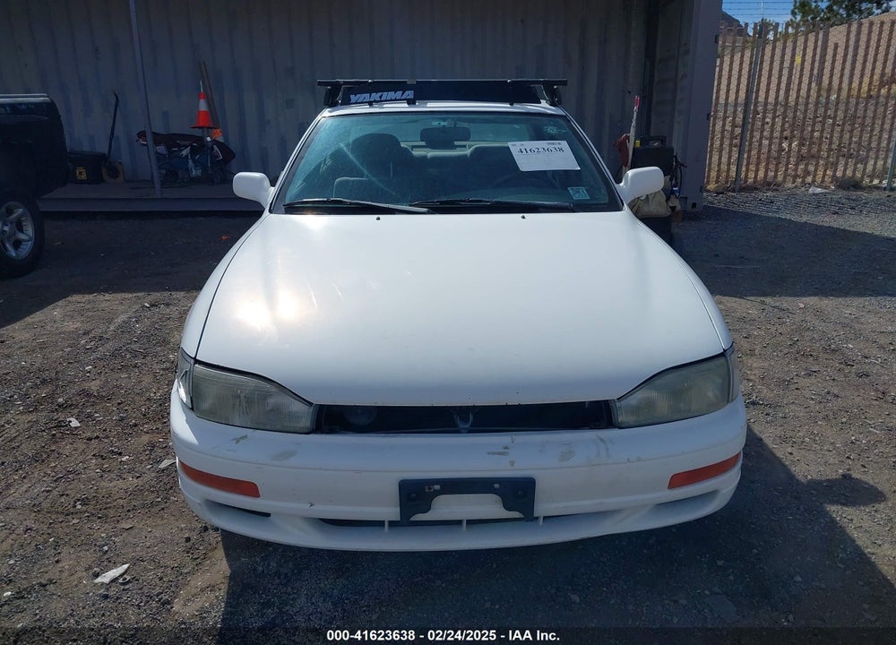 1994 TOYOTA CAMRY XLE VIN: JT2SK13EXR0203001