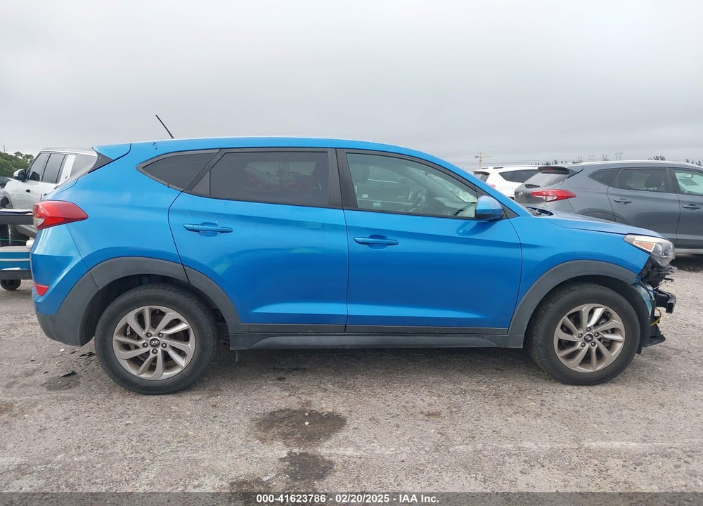 2017 HYUNDAI TUCSON SE VIN: KM8J23A49HU394969