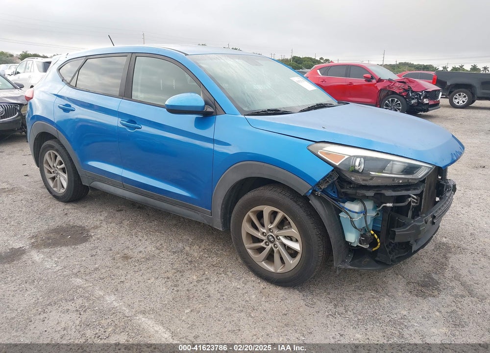 2017 HYUNDAI TUCSON SE VIN: KM8J23A49HU394969
