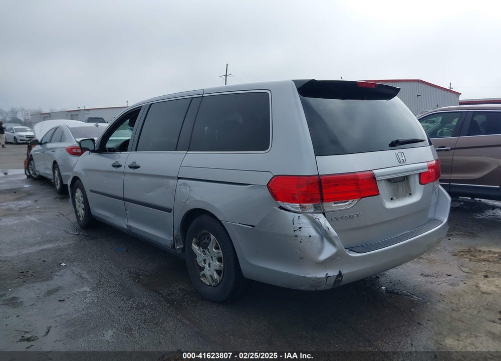 2010 HONDA ODYSSEY LX VIN: 5FNRL3H22AB110105