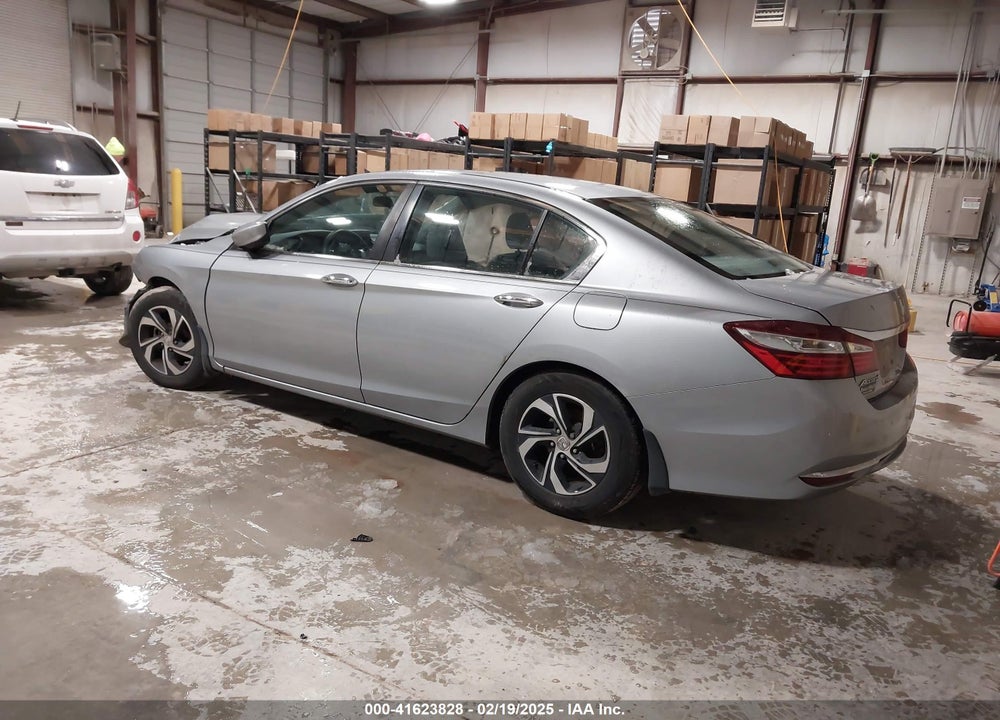 2017 HONDA ACCORD VIN: 1HGCR2F38HA107062