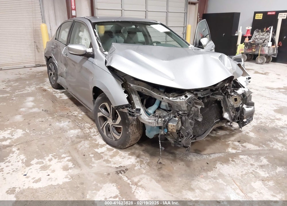 2017 HONDA ACCORD VIN: 1HGCR2F38HA107062