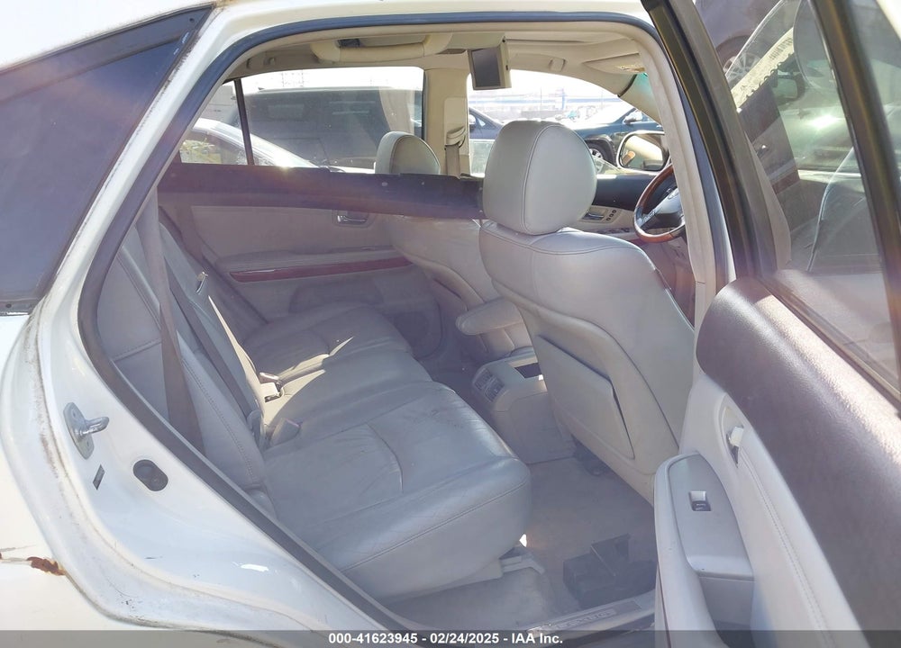 2004 LEXUS RX 330 VIN: JTJHA31U040040746