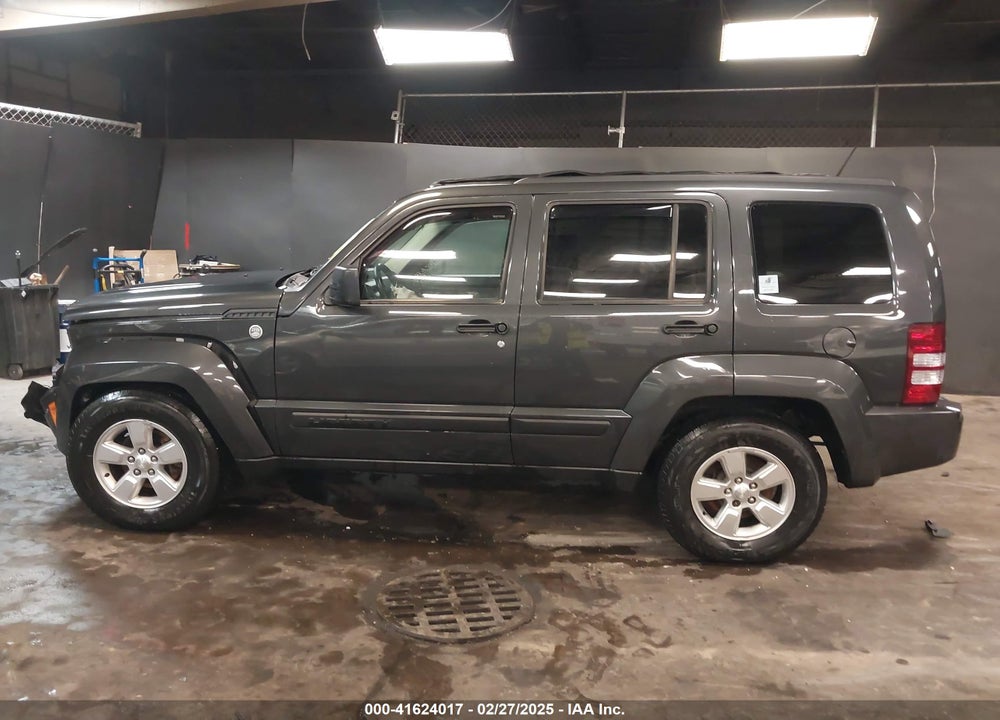 2011 JEEP LIBERTY SPORT VIN: 1J4PN2GK8BW557137