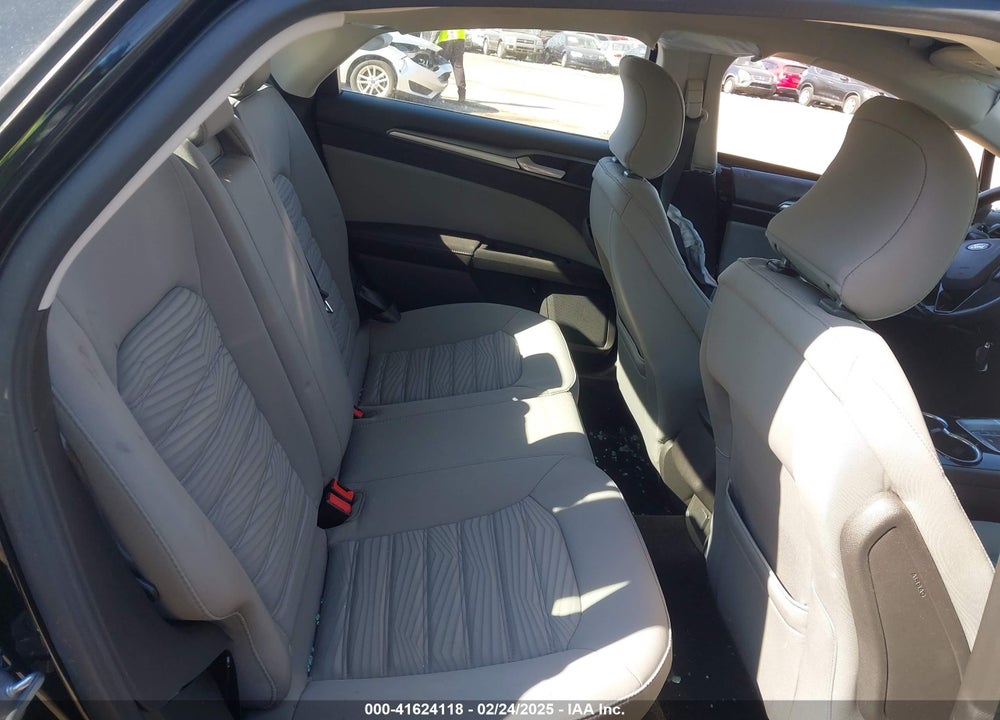 2016 FORD FUSION VIN: 3FA6P0G77GR129328