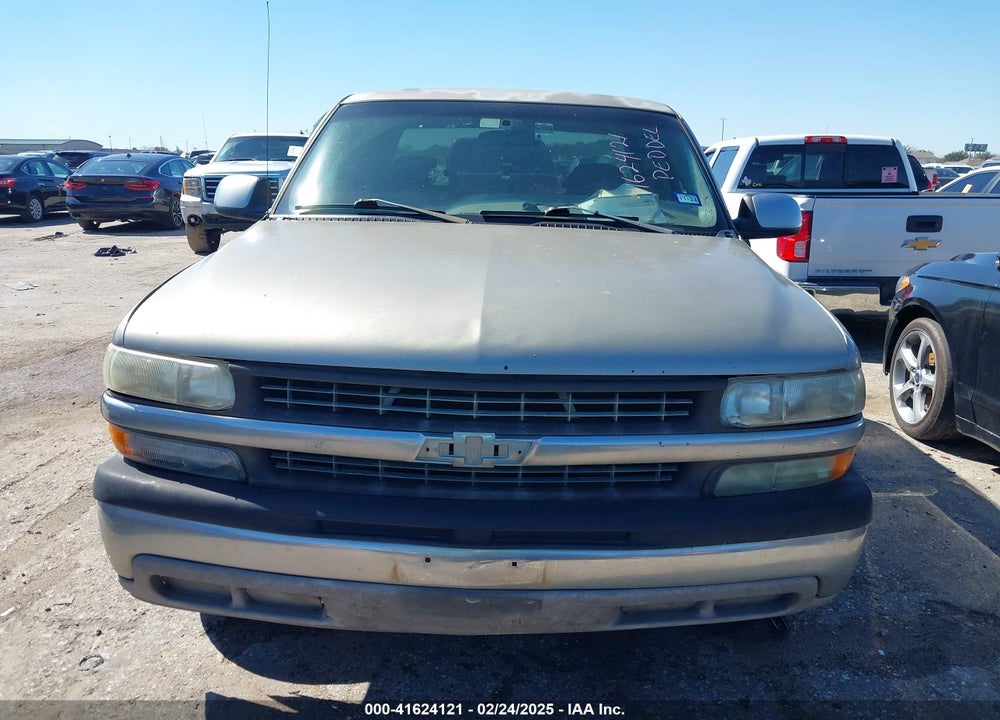 2002 CHEVROLET SILVERADO 1500 LS VIN: 2GCEC19V521369459