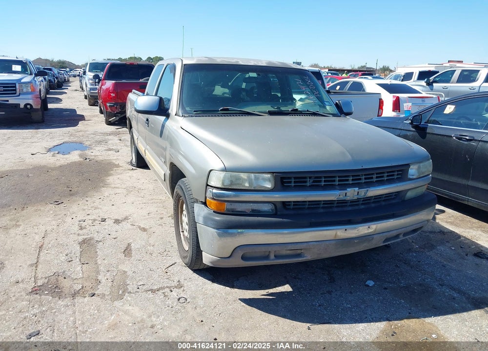 2002 CHEVROLET SILVERADO 1500 LS VIN: 2GCEC19V521369459