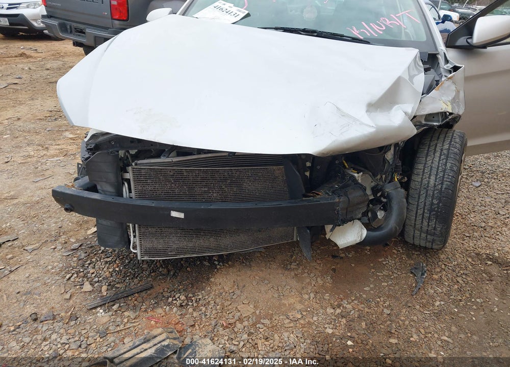 2017 HYUNDAI ELANTRA VIN: KMHD74LF6HU367196