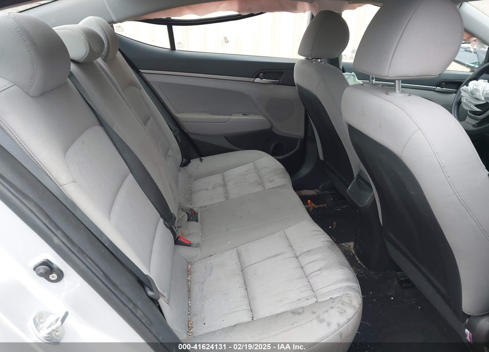 2017 HYUNDAI ELANTRA VIN: KMHD74LF6HU367196