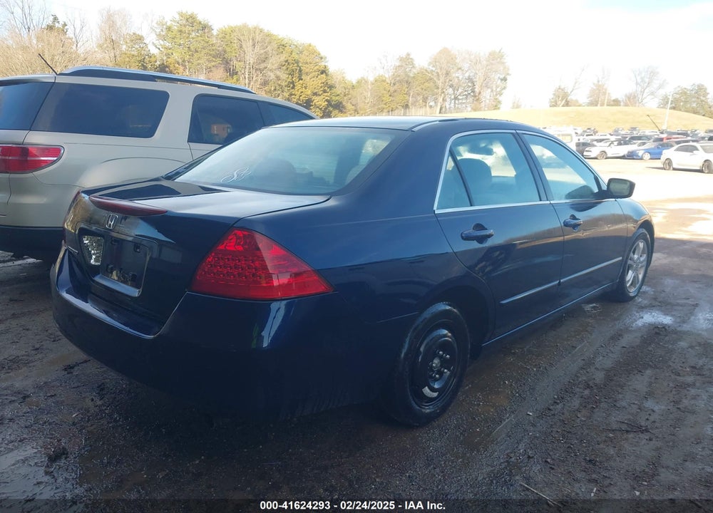 2007 HONDA ACCORD VIN: 1HGCM56707A056707