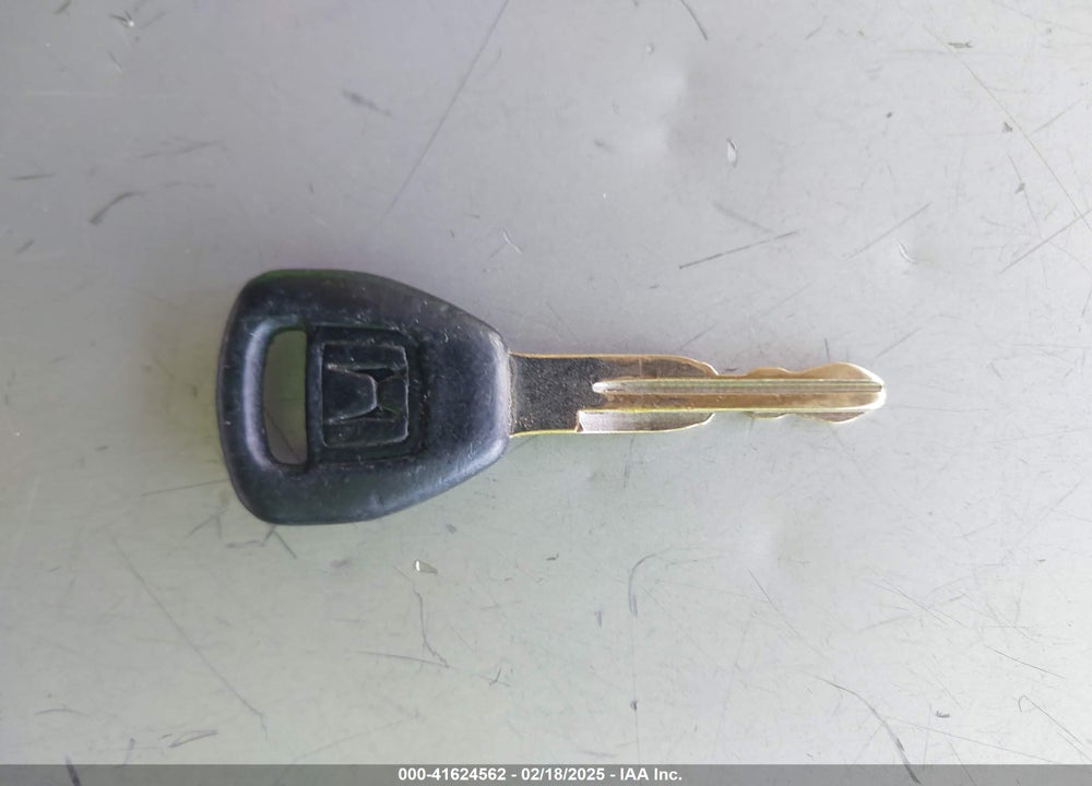 1999 HONDA ACCORD LX V6 VIN: 1HGCG2244XA023372