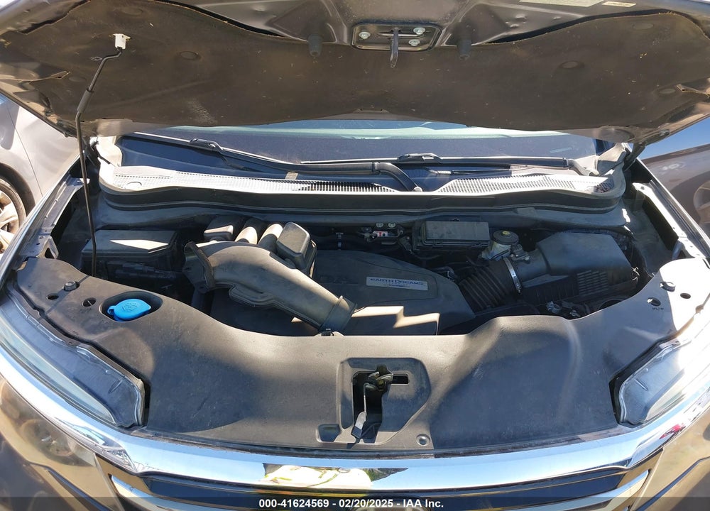 2017 HONDA PILOT ELITE VIN: 5FNYF6H05HB067781