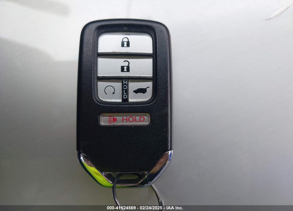 2017 HONDA PILOT ELITE VIN: 5FNYF6H05HB067781
