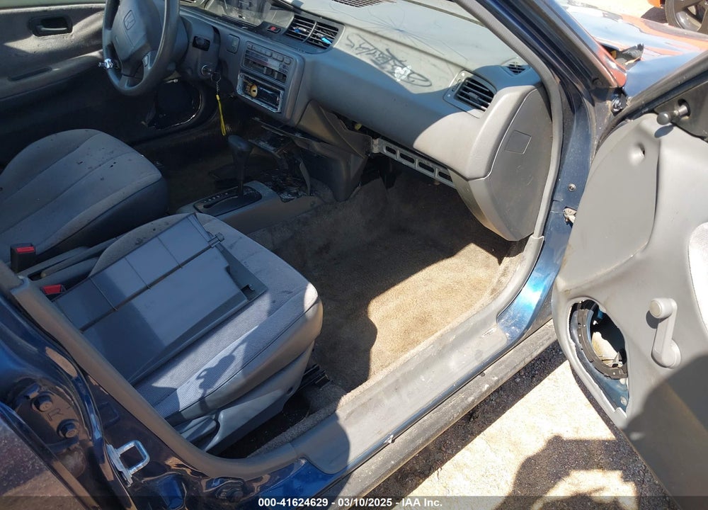 1993 HONDA CIVIC DX VIN: 1HGEG8645PL034584