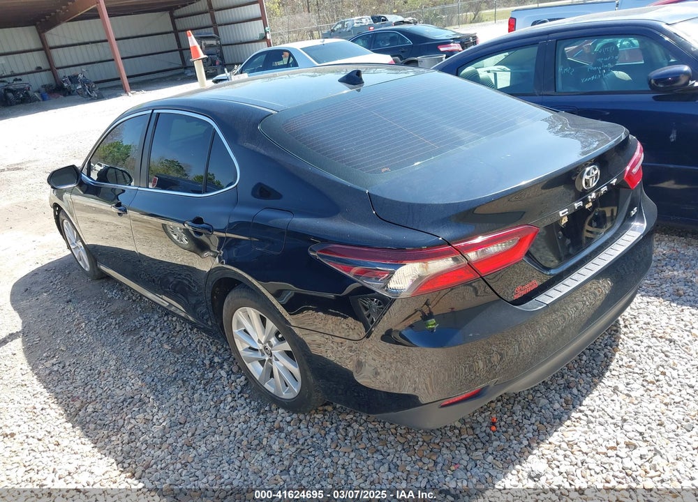 2021 TOYOTA CAMRY LE VIN: 4T1C11AK8MU524409