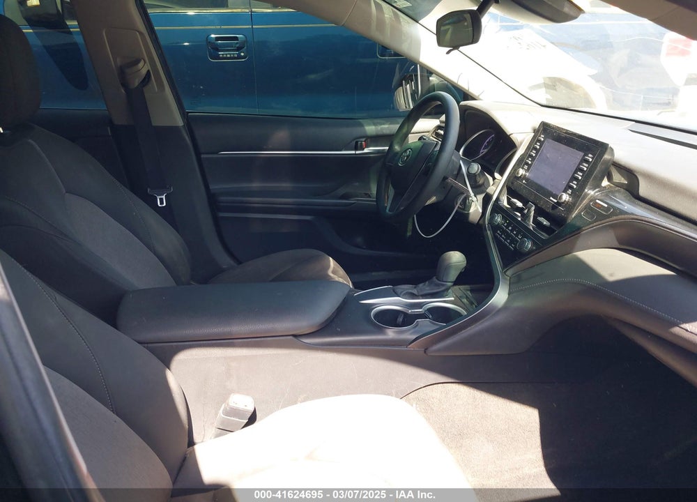 2021 TOYOTA CAMRY LE VIN: 4T1C11AK8MU524409