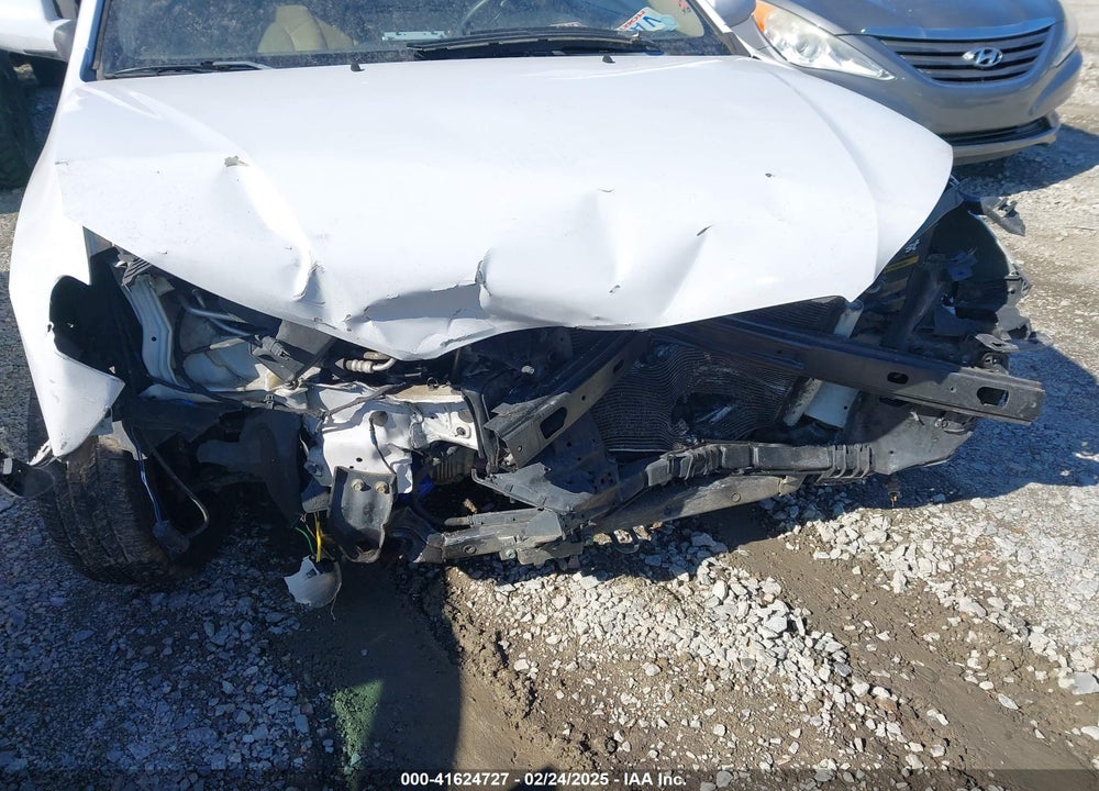 2010 HYUNDAI ELANTRA VIN: KMHDU4AD7AU863303