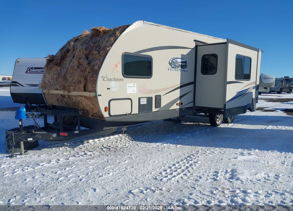 2015 COACHMAN 33 FT FREEDOM EXPRES VIN: 5ZT2FEVB4EA016671