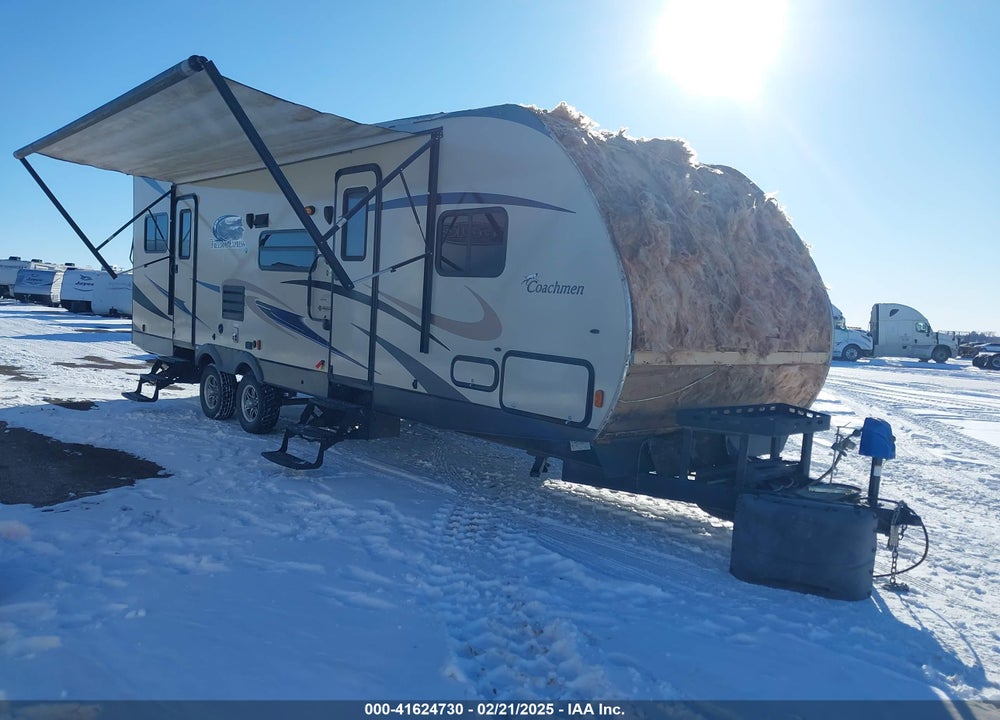 2015 COACHMAN 33 FT FREEDOM EXPRES VIN: 5ZT2FEVB4EA016671