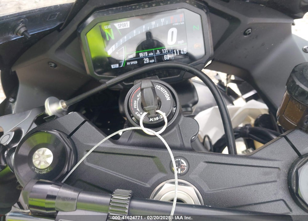 2021 KAWASAKI ZX1002 L VIN: JKBZXVL1XMA001313