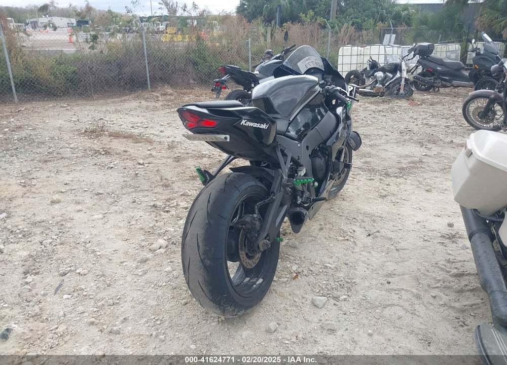 2021 KAWASAKI ZX1002 L VIN: JKBZXVL1XMA001313