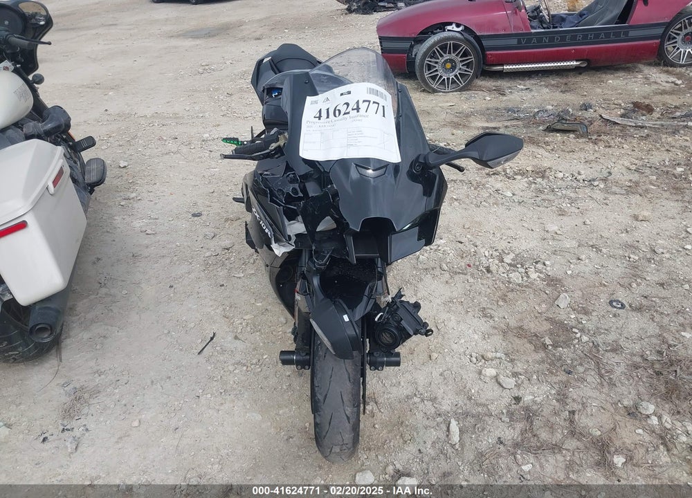 2021 KAWASAKI ZX1002 L VIN: JKBZXVL1XMA001313