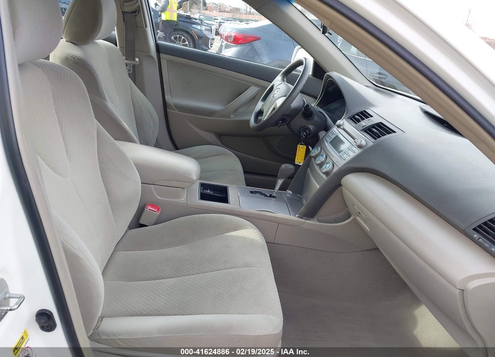 2009 TOYOTA CAMRY LE VIN: 4T1BE46K29U880520