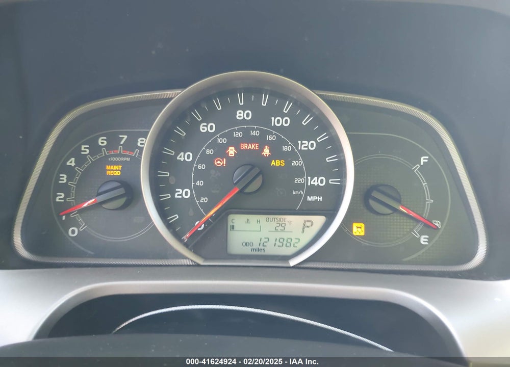 2015 TOYOTA RAV4 XLE VIN: 2T3WFREV9FW134673
