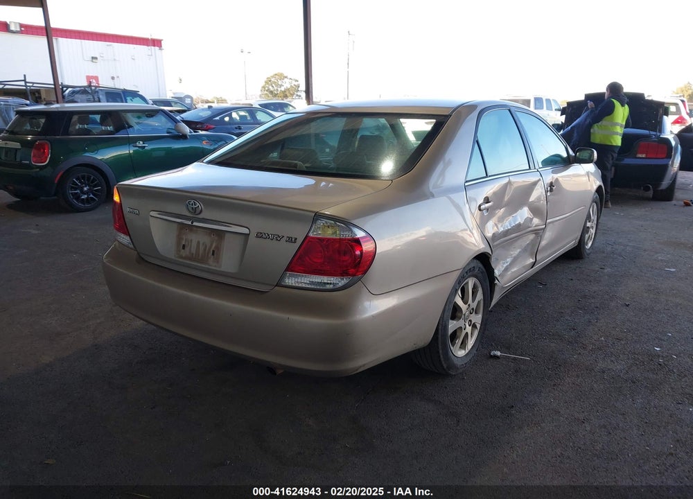 2005 TOYOTA CAMRY VIN: 4T1BE30K55U598840