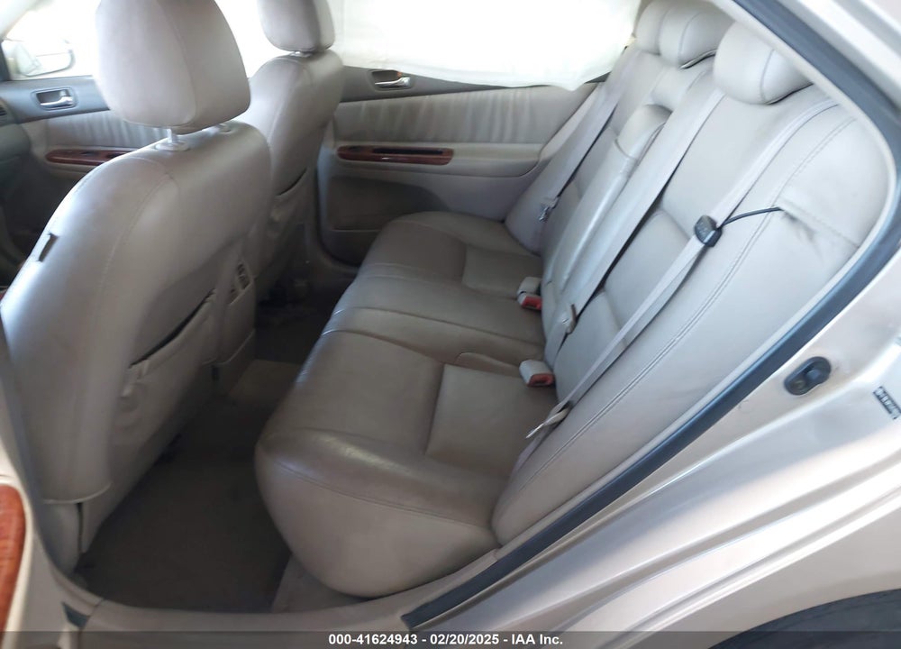 2005 TOYOTA CAMRY VIN: 4T1BE30K55U598840