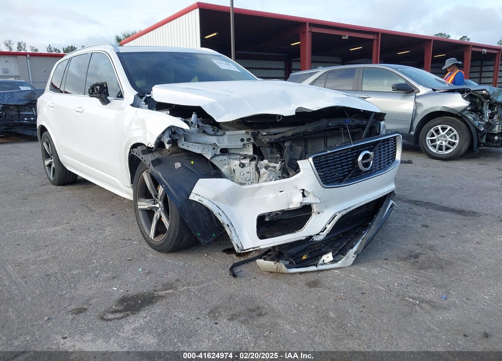 2019 VOLVO XC90 T5 R-DESIGN VIN: YV4102PMXK1494810